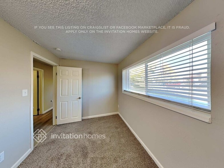 Building Photo - 16692 E Gunnison Pl