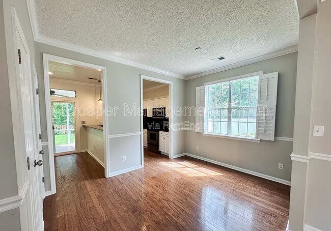 Building Photo - 2336 Kennison Ln