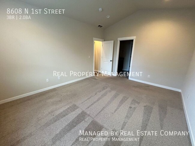 Building Photo - 8608 N 1st St