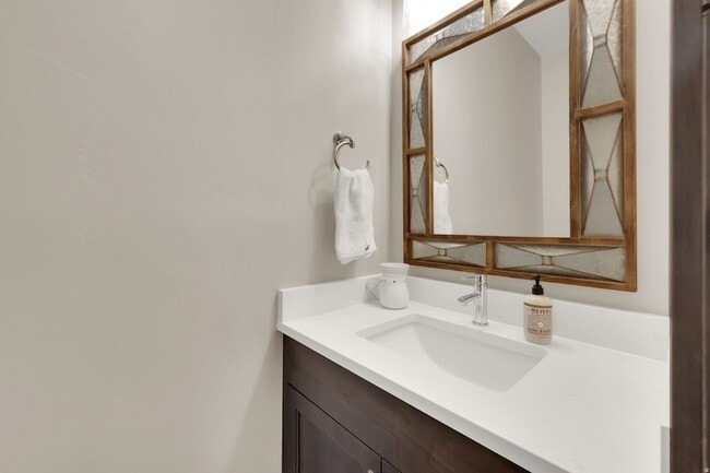 Building Photo - 6357 E 820 S