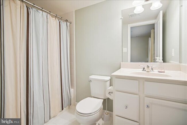 Building Photo - 23123 Azalea Ln