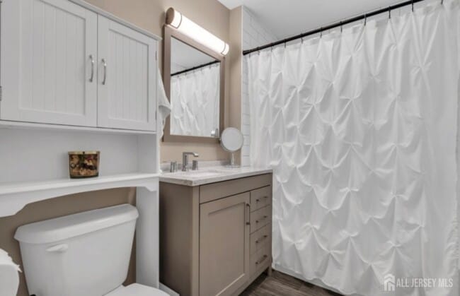 Building Photo - 320 South St