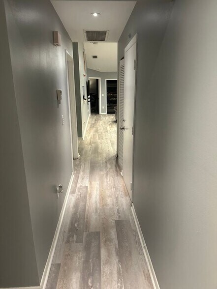 Building Photo - 4561 Challenger Way