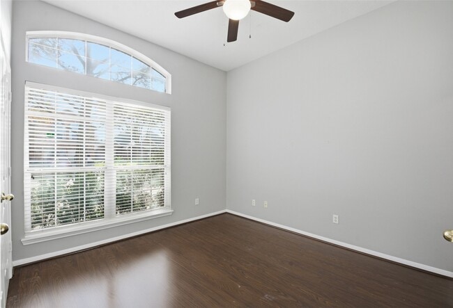 Building Photo - 24802 Sageford Ct