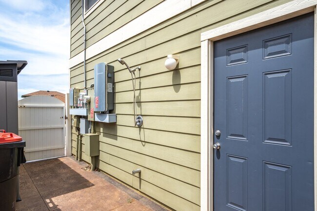 Building Photo - Waikapu Gardens 4 Bed/3 Bath, Beautiful Ho...