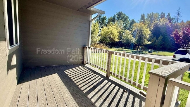 Building Photo - 302 Ashlin Ct