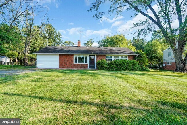 Building Photo - 13209 Thornton Dr