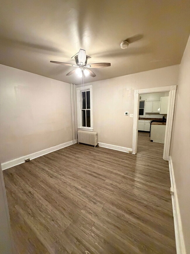 Building Photo - 526 Howard Ave