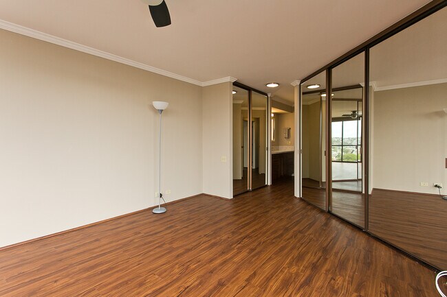 Building Photo - 2101 Nuuanu Ave