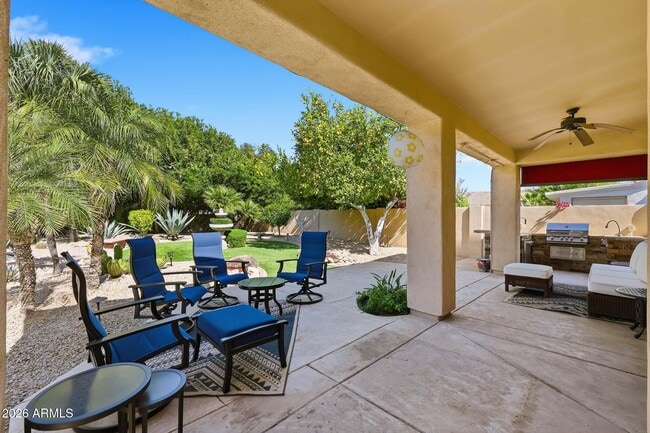 Building Photo - 7642 E Hartford Dr