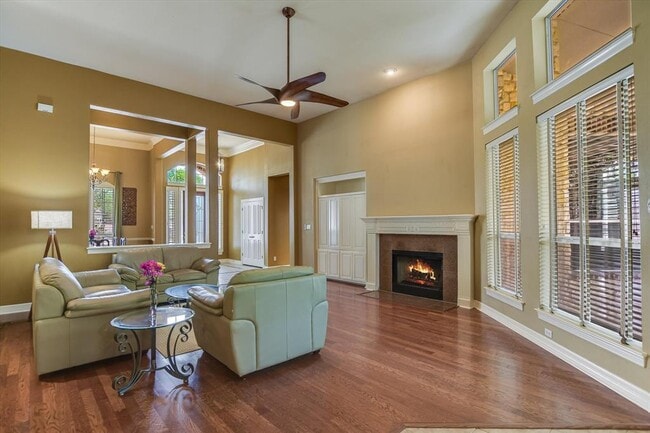 Building Photo - 2339 Berwick Dr