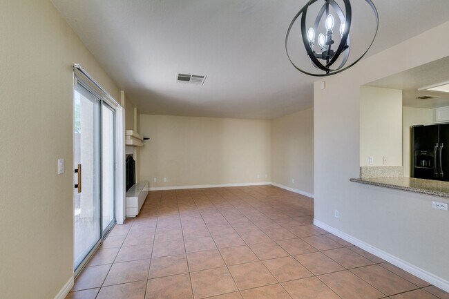Building Photo - SUMMERLIN, SPACIOUS, 4 BED HOME WHITH A LARGE BACKYARD