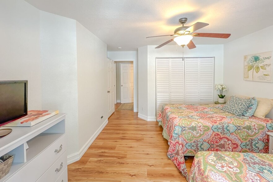 Building Photo - 1300 Misty Pines Cir