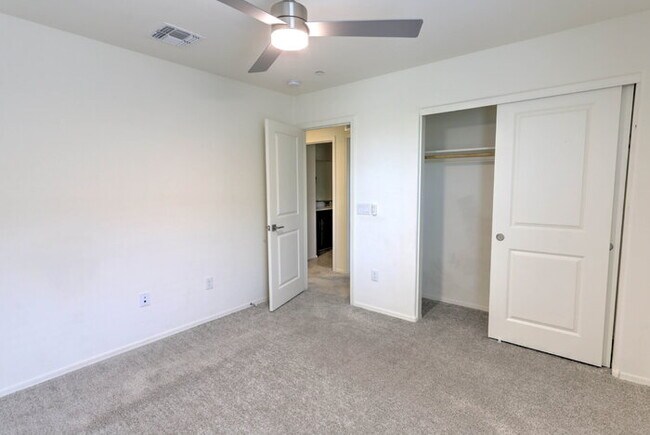 Building Photo - $750.00 MOVE-IN CREDIT TOWARDS FIRST MONTH RENT!!!!! Rancho Sahuarita