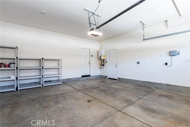 Building Photo - 36469 Shine Dr