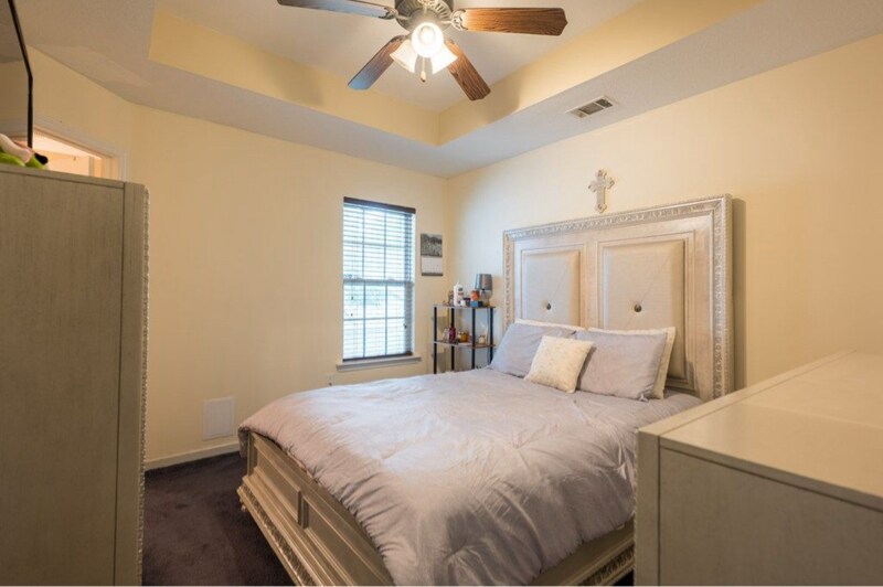 Building Photo - 717 E Force St