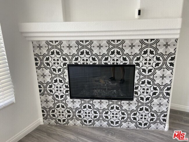 Building Photo - 3743 Mountain Gate