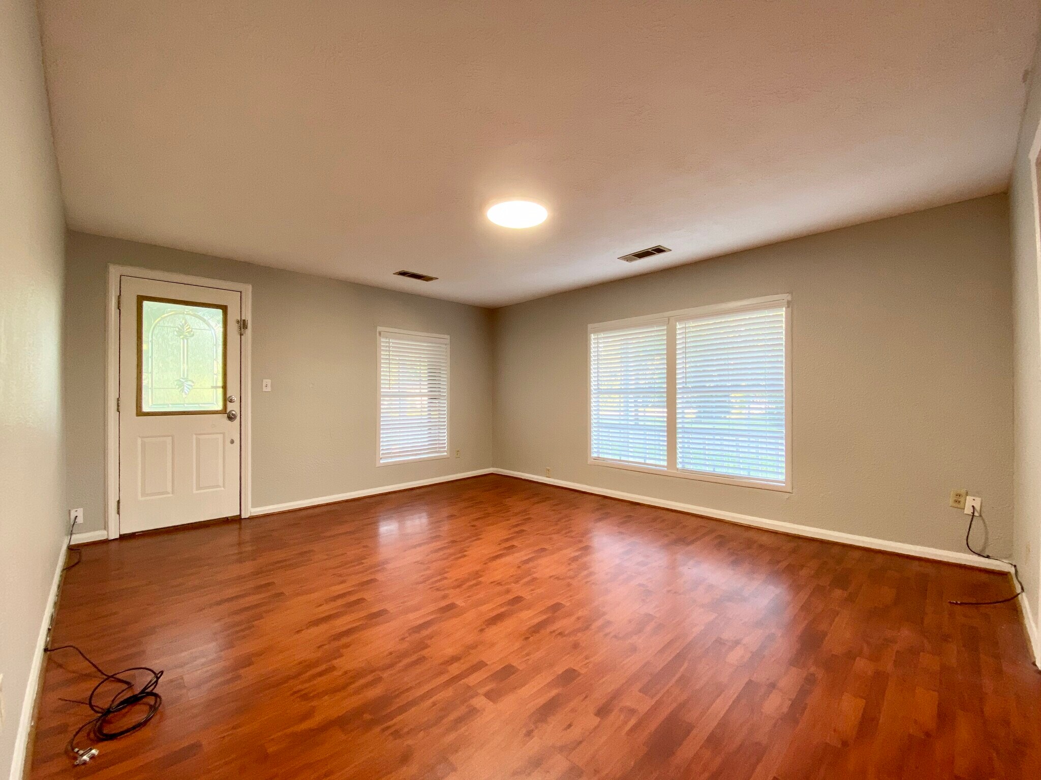 Building Photo - 2503 Ave G