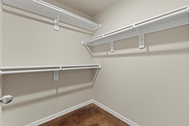 Building Photo - 16940 W Juneau St