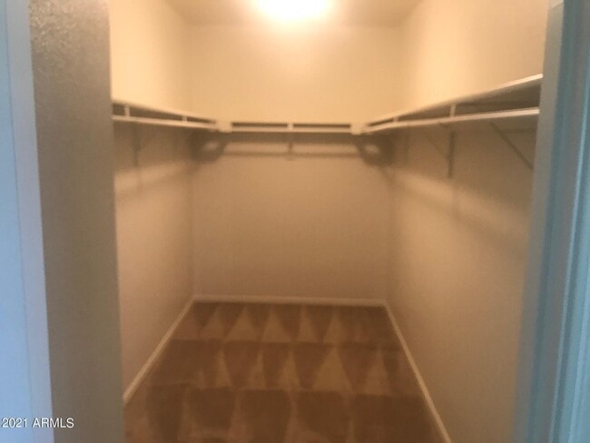 Building Photo - 1033 S San Vincente Ct