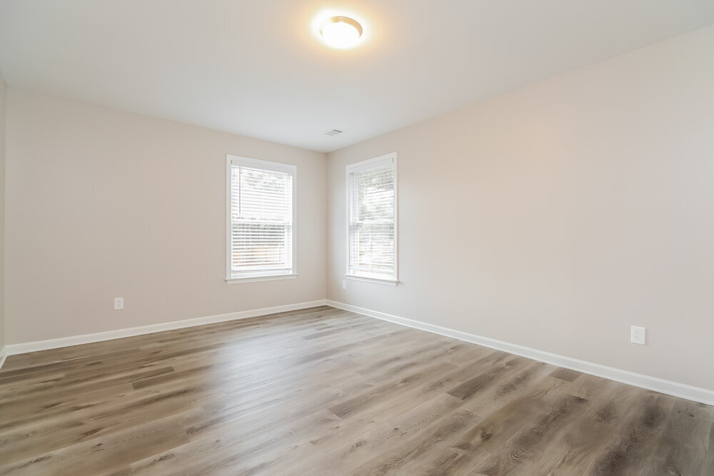 Building Photo - 361 Southgate Dr