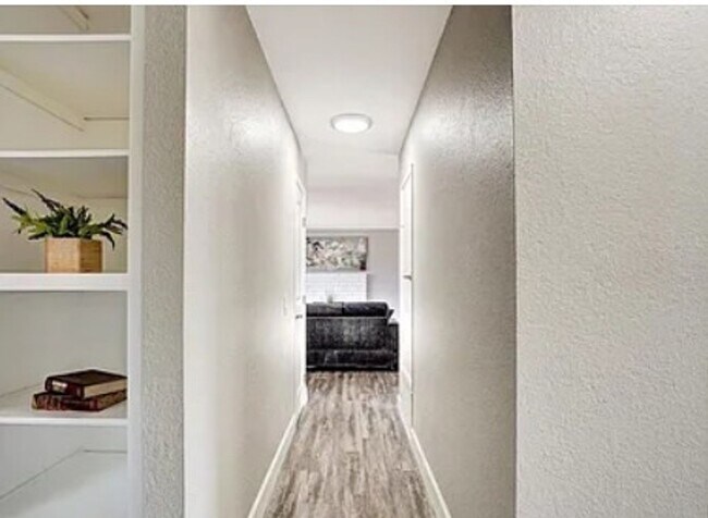Building Photo - **Amazing 4 bedroom 3 bathroom Home Availa...