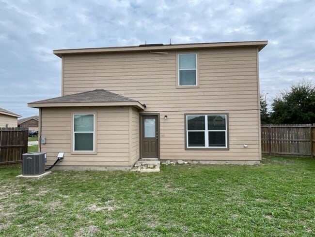 Building Photo - Spacious 3-Bedroom Home for Lease in Luckey Ranch off I-90 near Loop 1604