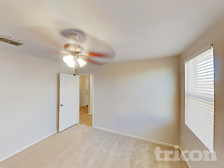 Building Photo - 2749 Ingram Cir