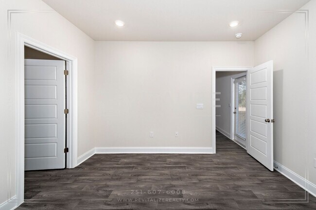 Building Photo - New Construction 4 Bed 2 Bath Cottage in Spanish Fort