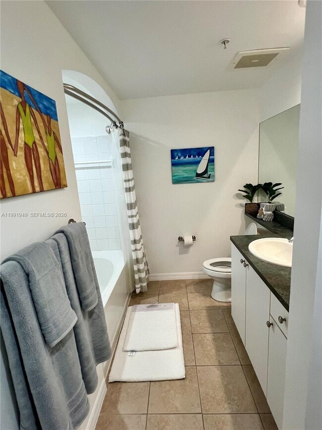 Building Photo - 9172 Collins Ave