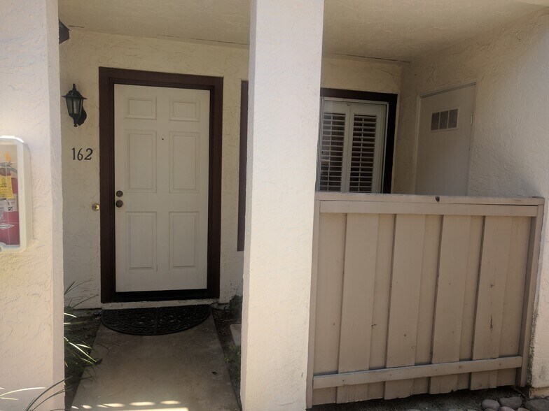Front Door - 4065 Porte La Paz