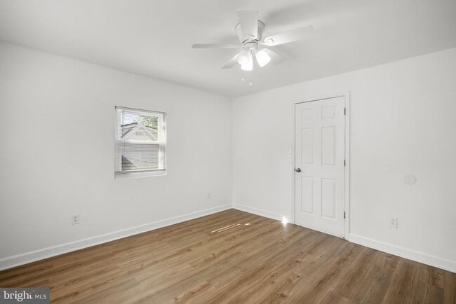 Building Photo - 138 Maryland Park Dr