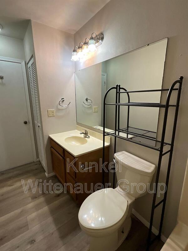 Building Photo - 257 Eagle Ridge