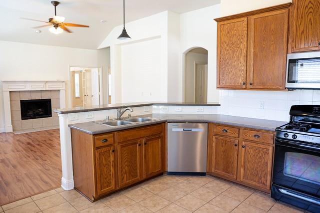 Building Photo - 3101 Spanish Oak Trail