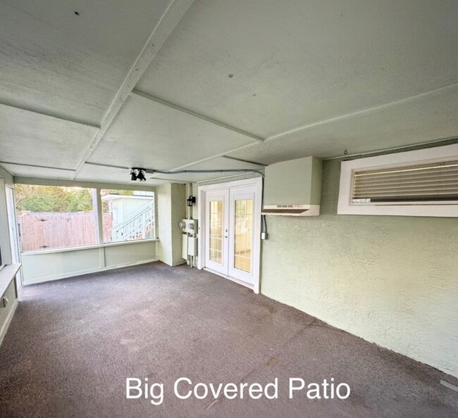 Building Photo - 202-1