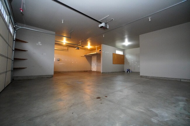 Building Photo - 2303 E Fratello St