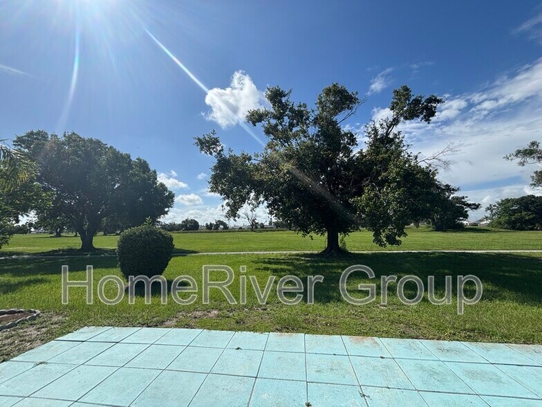 Building Photo - 1709 N Pebble Beach Blvd