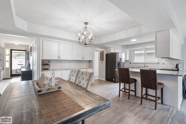 Building Photo - 11489 Anna Lisa Dr