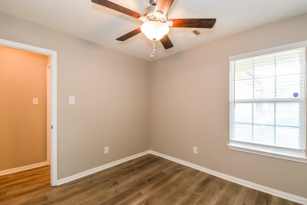 Building Photo - 10339 Spruce Villa Trce