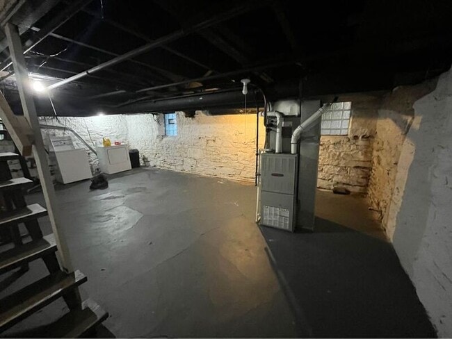 Building Photo - 1115-15 E 18th Ave