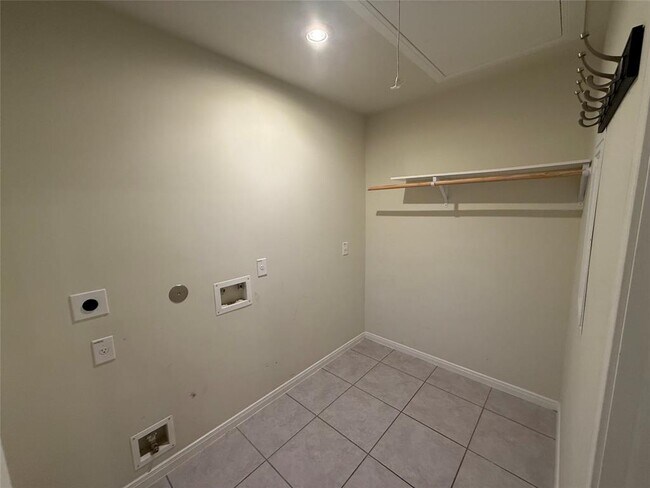 Building Photo - 7014 Limestone Cir