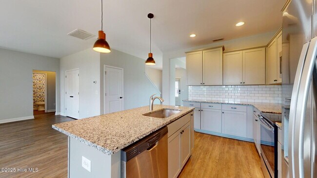 Building Photo - 604 Alston Blvd