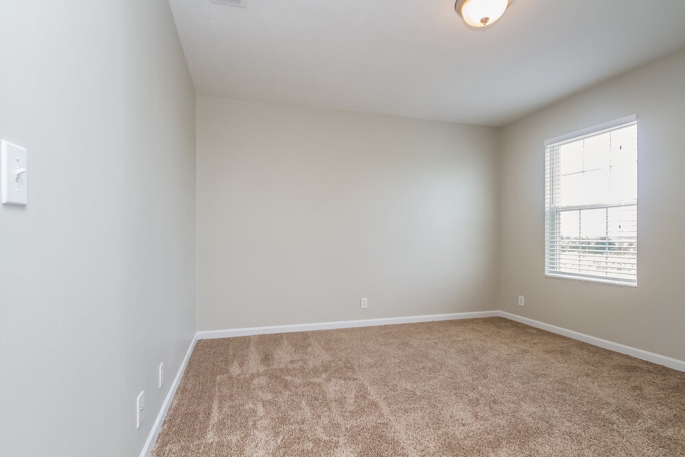 Building Photo - 2636 Apostle Ln