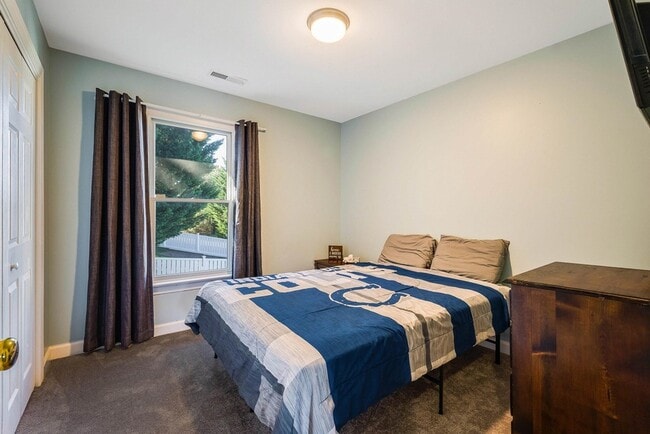 Building Photo - 1141 Decca Dr