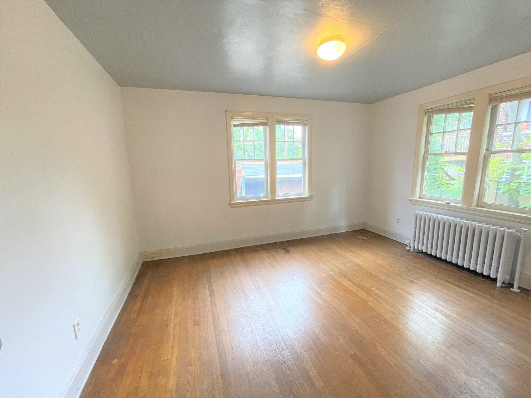 Building Photo - 1405 Severn St