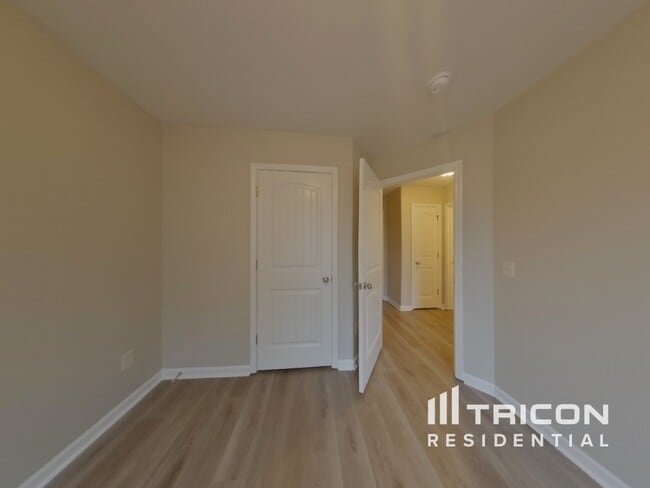 Building Photo - 205 Terilyn Ct
