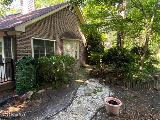 Building Photo - 8 Sand Dollar Dr