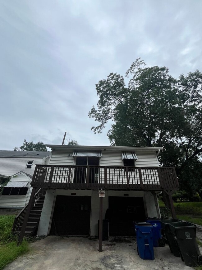 Building Photo - Charming 9 Bedroom Home Located In Raleigh NC!!!