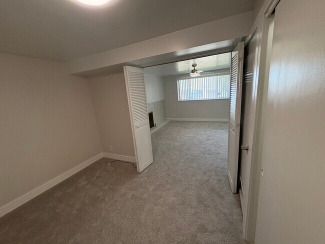 Building Photo - 1833 S Jeri Dr