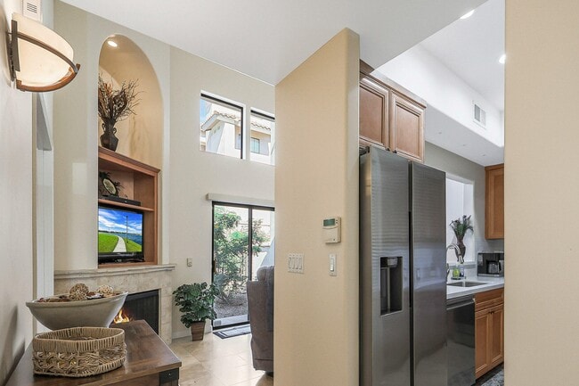 Building Photo - 7639 E Indian Bend Rd